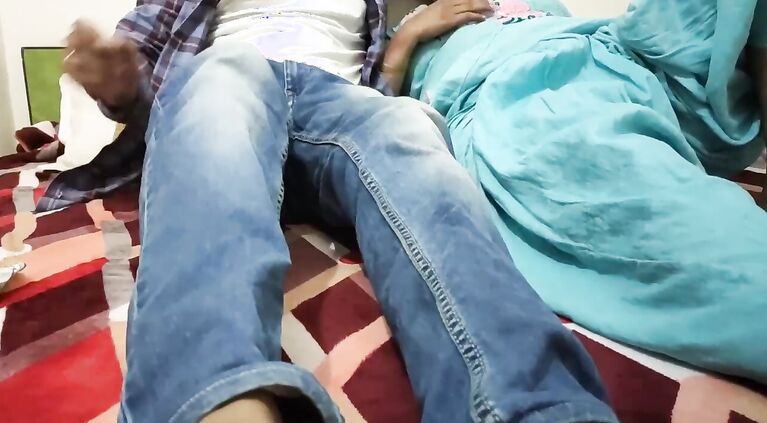 ओयो रूम में टीचर को बुलाया सारी रात चोदा ( हिंदी आडियो)