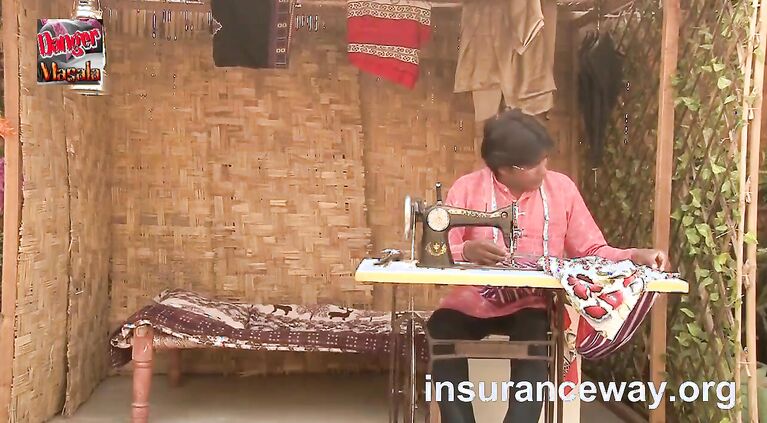 Tailor Ne Bhabhi Ki Peeche Se Li