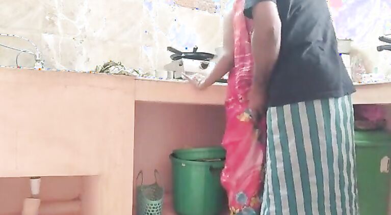 indian desi aunty gets fucked in kitchen. Download: bit.ly/34e8r0y