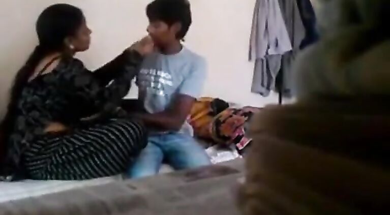 INDIAN BHABHI ENJOYING WITH TEEN DEVAR - HornySlutCams.com