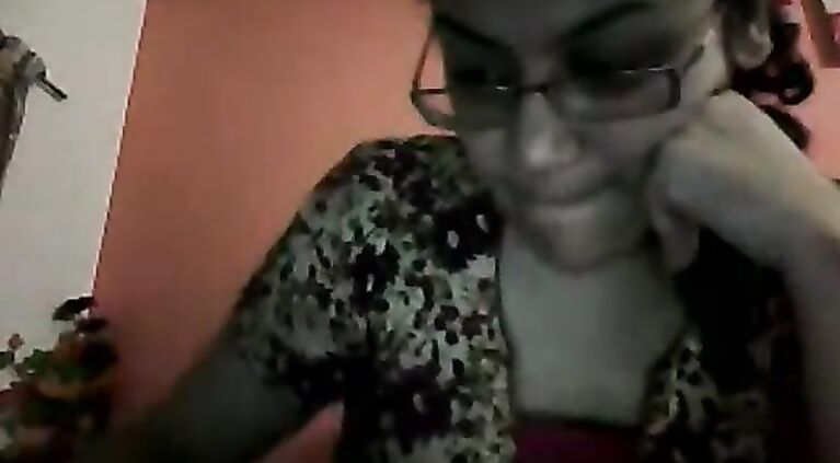 SpankBang cute pakistani amateur azra zahid full nude cam show part 1 480p