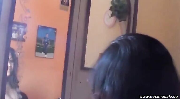 desimasala.co - Huge Boob Aunty Bathing and Showing Big Wet Melons