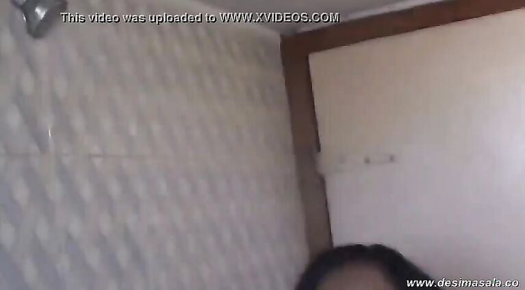desimasala.co - Huge Boob Aunty Bathing and Showing Big Wet Melons