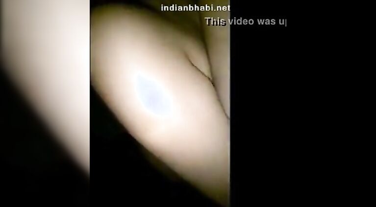 Aunty says Hindi gaali with Sachin – indianbhabi