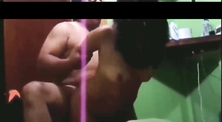 Very Beautiful Tamil bhabhi fucking hard and moaning in pleasure.MP4