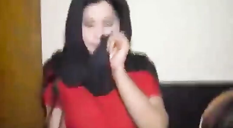 पाकिस्तान होटल में छापा चूदाई करते हुए नंगी पकड़ी खूबसूरत लड़किया ।