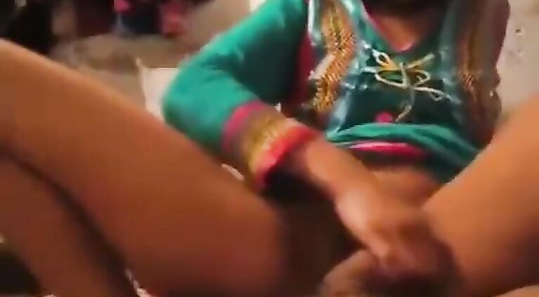भाई बहन की गांव में चुदाई