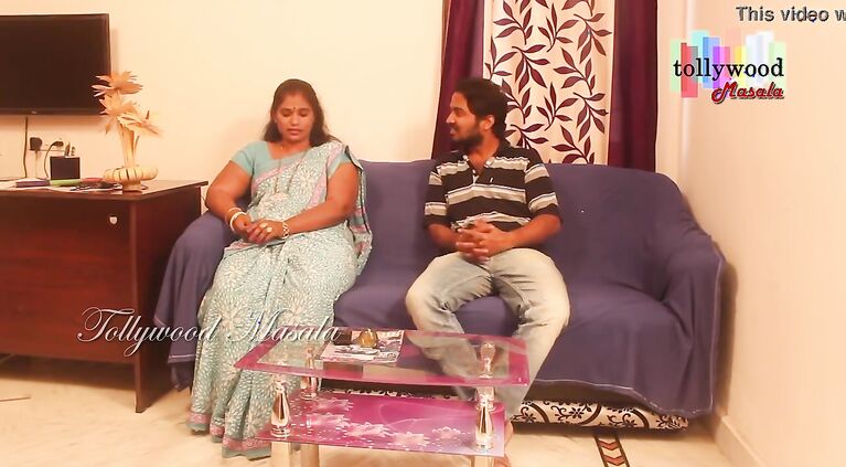 Beautiful indian masala aunty seduced by a young boy