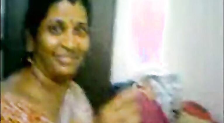 Tamil aunty ki jobordost chudai video2porn2