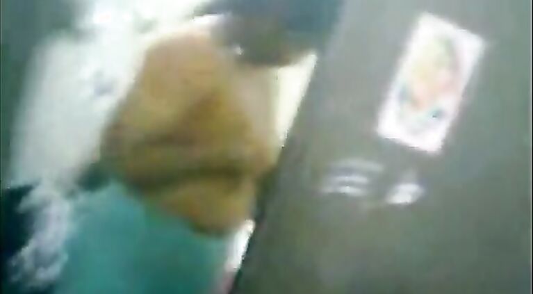Tamil aunty ki jobordost chudai video2porn2