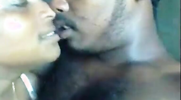 Horny Desi woman caught with lover