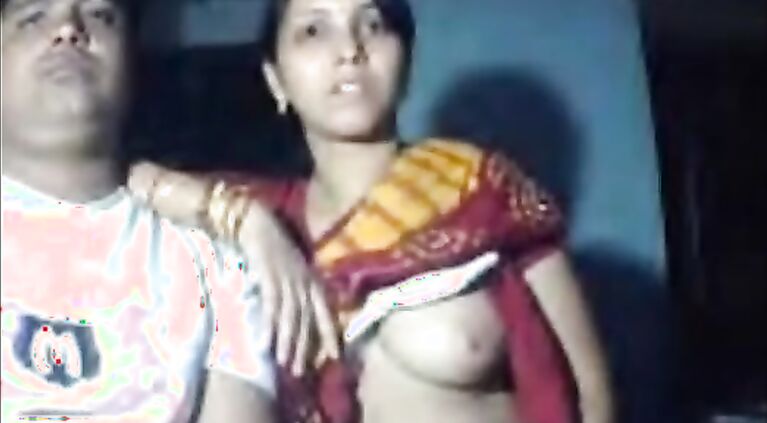Tamil Amuter Beautiful couple love flaunting their sex life - Wowmoyback