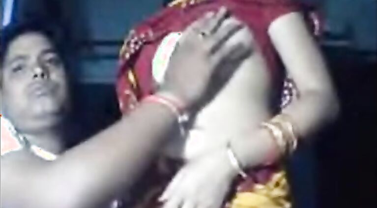 Tamil Amuter Beautiful couple love flaunting their sex life - Wowmoyback