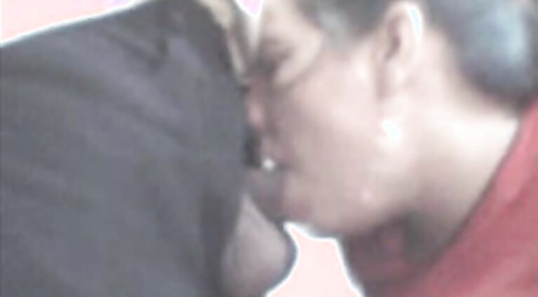 Tamil Horny housewife gone wild with husband again in cam - Wowmoyback