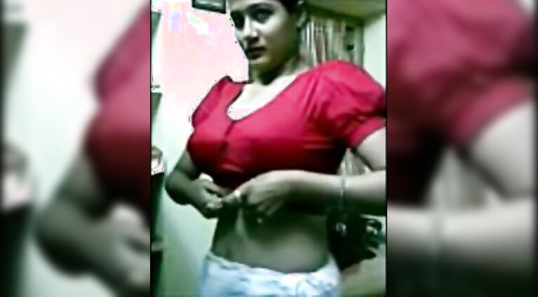 Hot Tamil Housewife