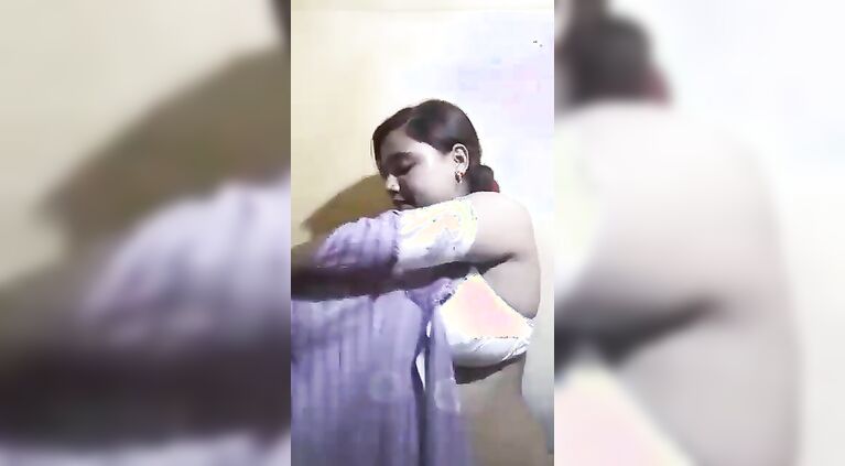 My gf leaked mms bath