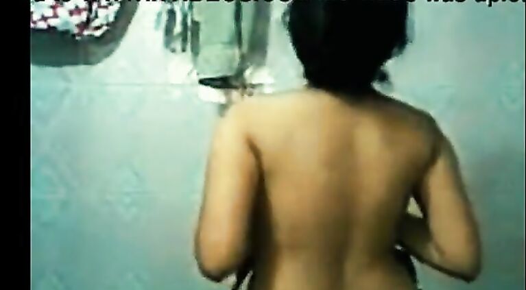 Coca Cola Tu Song || Hot Bengali Girl Bathroom || Topheavy Tamil Young