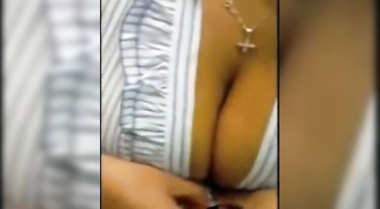 tamil booby babe