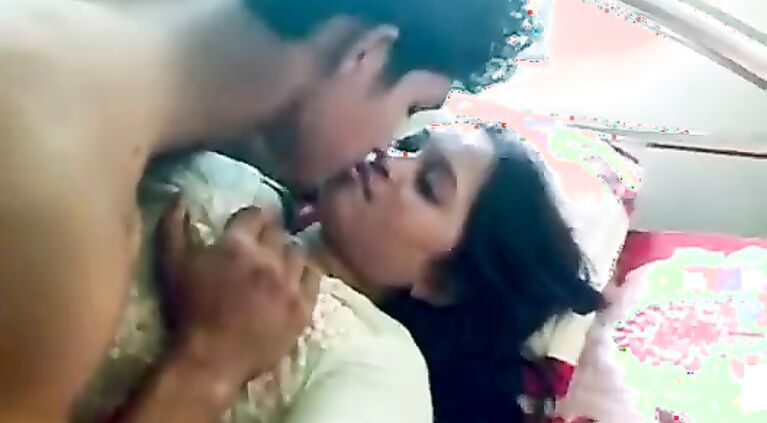 Bangladeshi boro apur sathe sex
