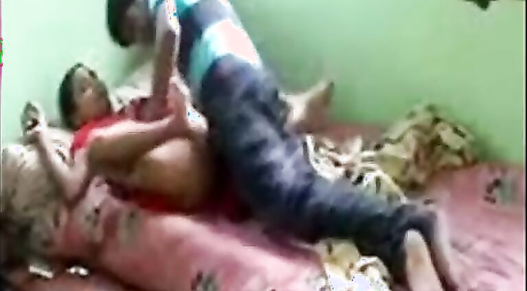 Tamil bhabhi fucked by her devar secretly at home