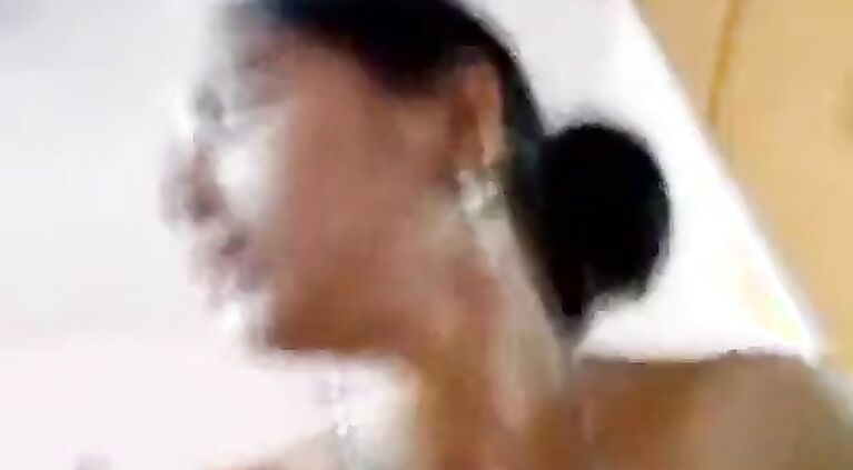 tamil cute milf suck and fuck by husband