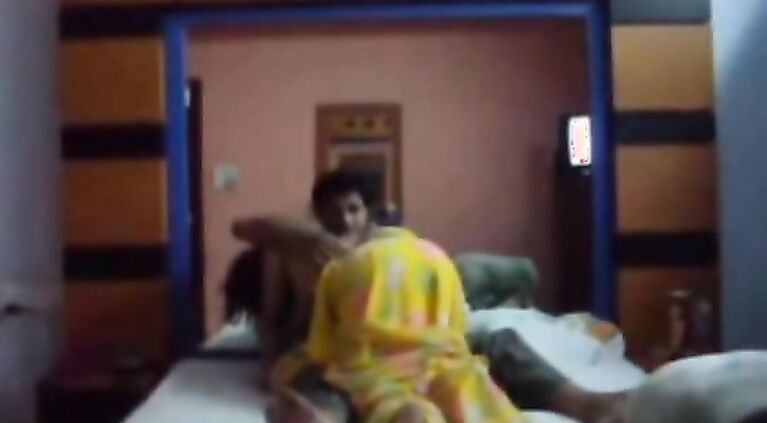 Cute gujarati bhabhi and husband honeymoon at hotel