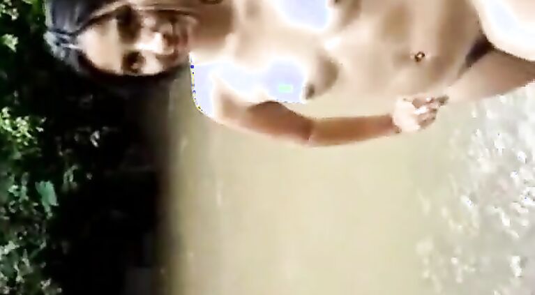 indian girl fully nude bath outdoor