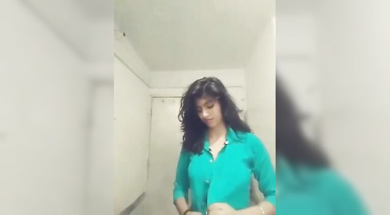 Tamil girl stripping for her Bestie