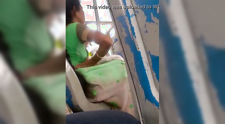 Desi aunty mulai