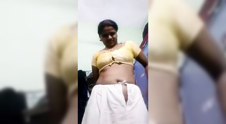 Desi aunty nude dres change