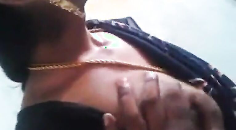 Desi Neighbor Aunty Boobs n vagina