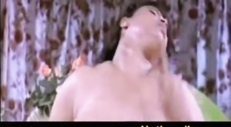 Indian Porn - Mallu huge boobs FAT aunty romance in bgrade movie