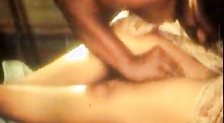 aunty oil massage