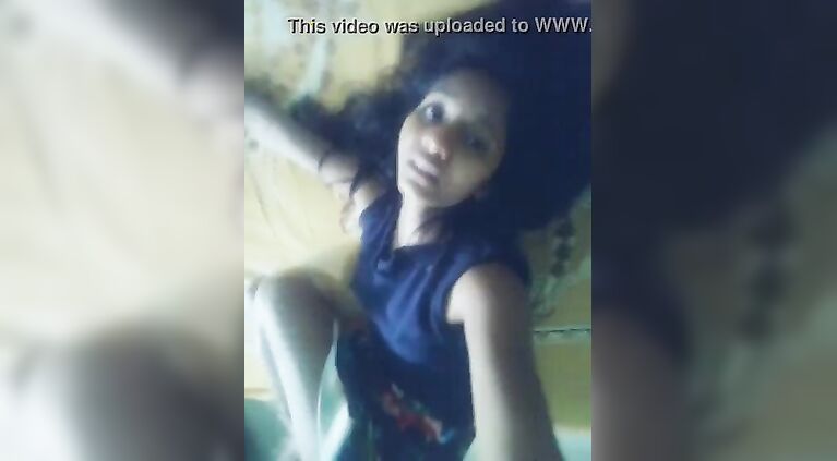 sing and show beautiful mallu girl