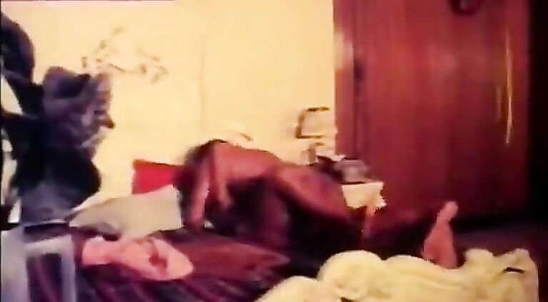 Mallu retro clip full nude scene butt and cunt really sexy