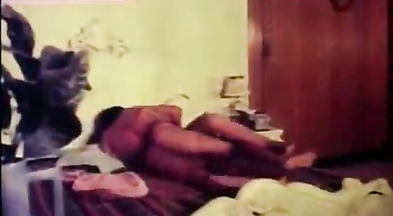 Mallu retro clip full nude scene butt and cunt really sexy