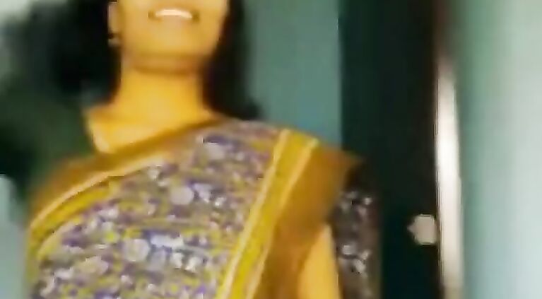 Tamil Cute Horny indian aunty takes her saree off and then sucks dick her devor part 1 - Wowmoyback