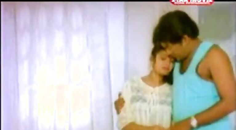 mallu amudha first time