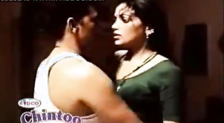 Swetha menon blouse open bra sexy.....HD