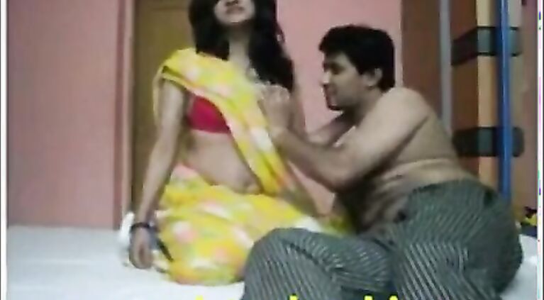 Desi Bhabhi Ki Cute Chudai
