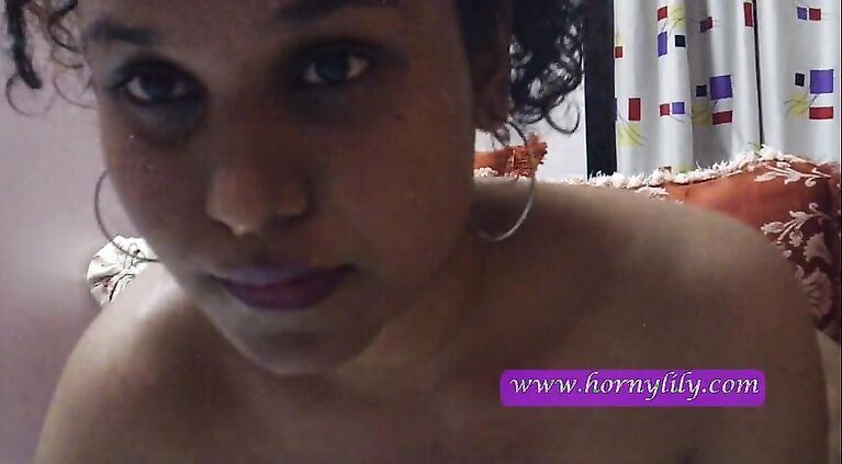 sweaty mumbai tamil girl