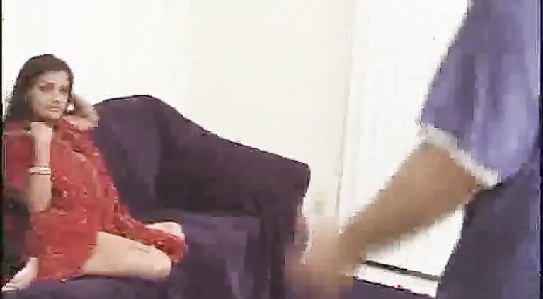 Stripped Tamil Honey In A 3Some