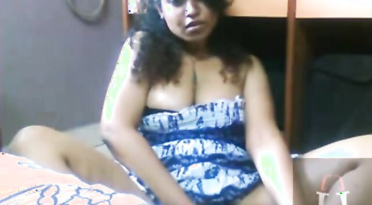 South desi lily masturbating