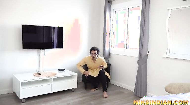 Huge Boobs Desi WIFE maid got fucked in her big Butt by owner
