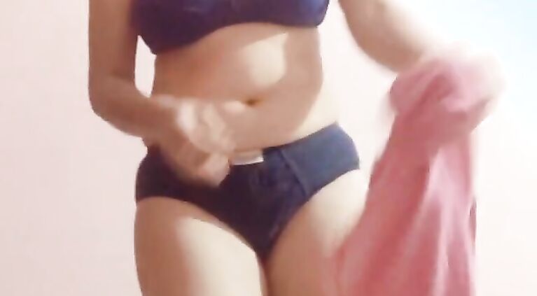 Cute sneha from Delhi beautiful boobs