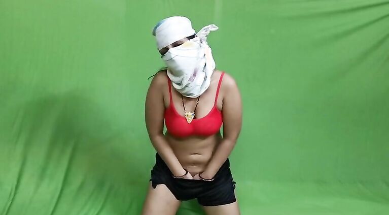 My First Solo Horny Tamil Housewife Fingering Self When Her Husband In Office