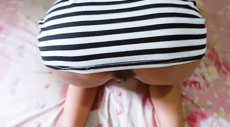 Perfect Skinny Nymphos Gets Her Tight Vagina Fucked Fast