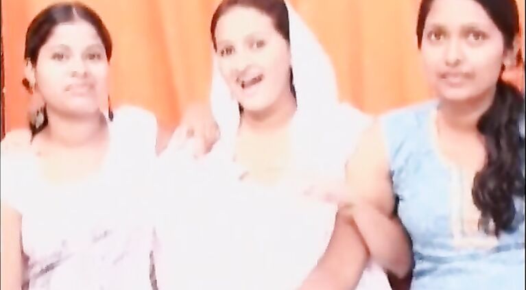 Desi Lesbian AMATEUR Group Sex Film