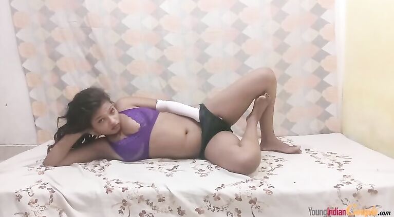 Lonely 18 Years Old Tamil Girl Naked Fingering Wet Tamil Vagina stepbrother Filming Her Nude