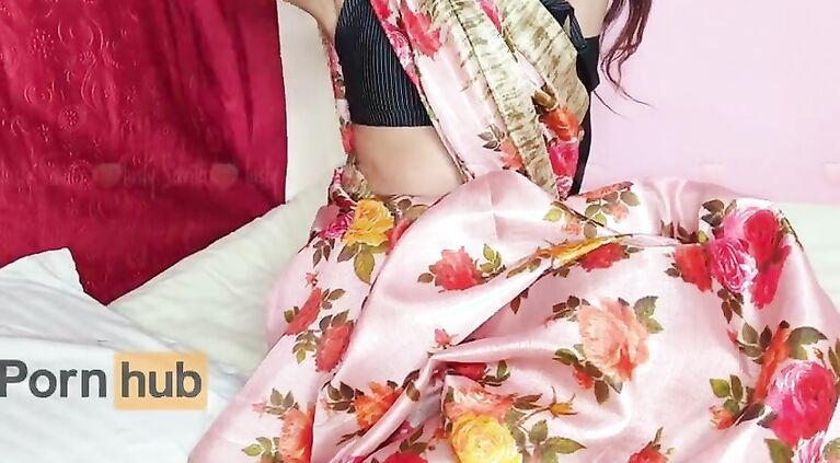 Hot Girl In Saree Take A Big Cock In Missionary. ( Closeup Pov )